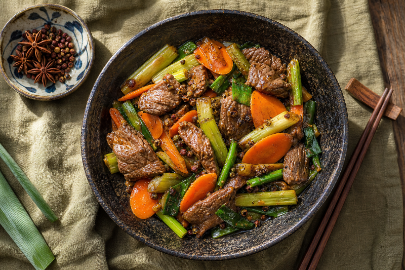 Beef stir-fry with carrots
