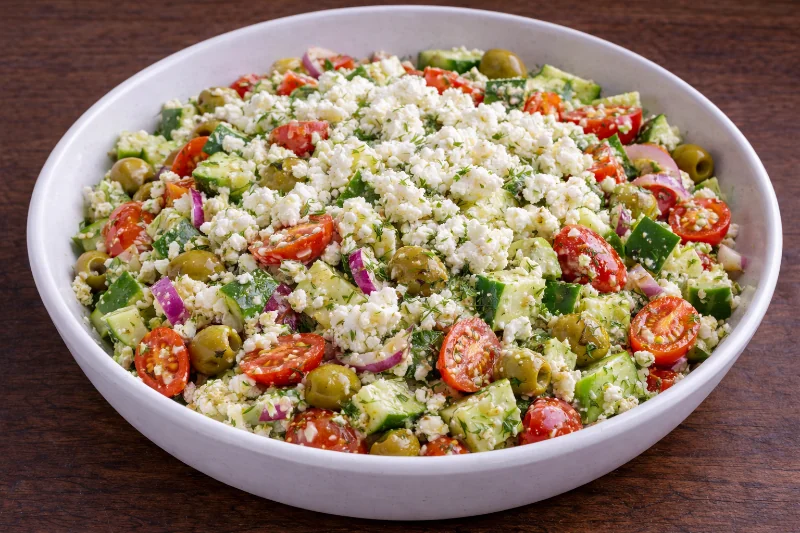 Salade grecque à la feta écrasée