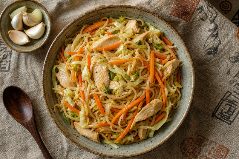 Light chicken vegetable noodles, GustoPlan recipe