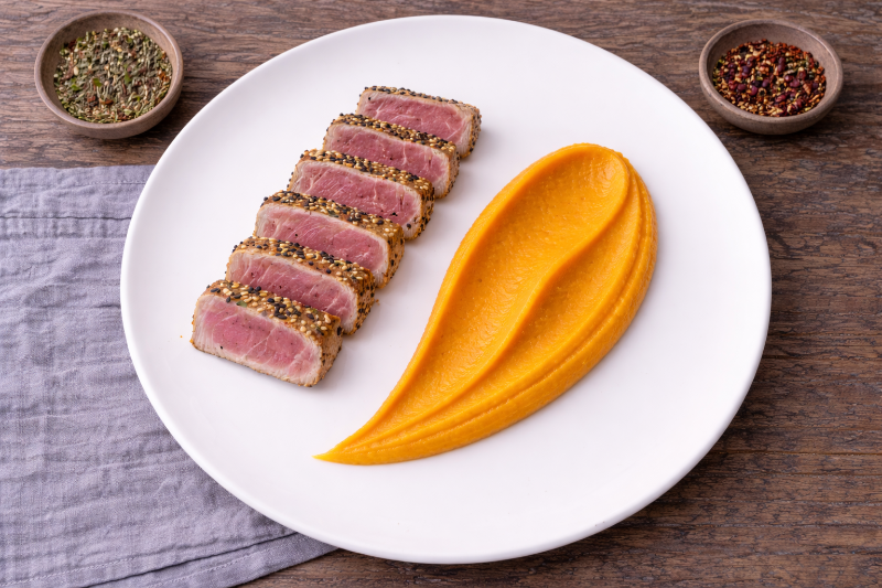 Mi-cuit de Thon et Mousseline de Patates Douces au Curry