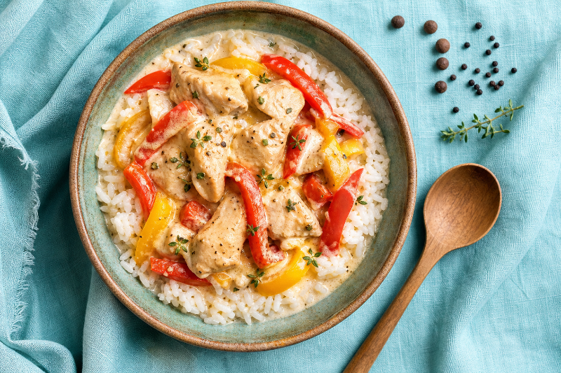 Coconut chicken with peppers and rice, GustoPlan recipe